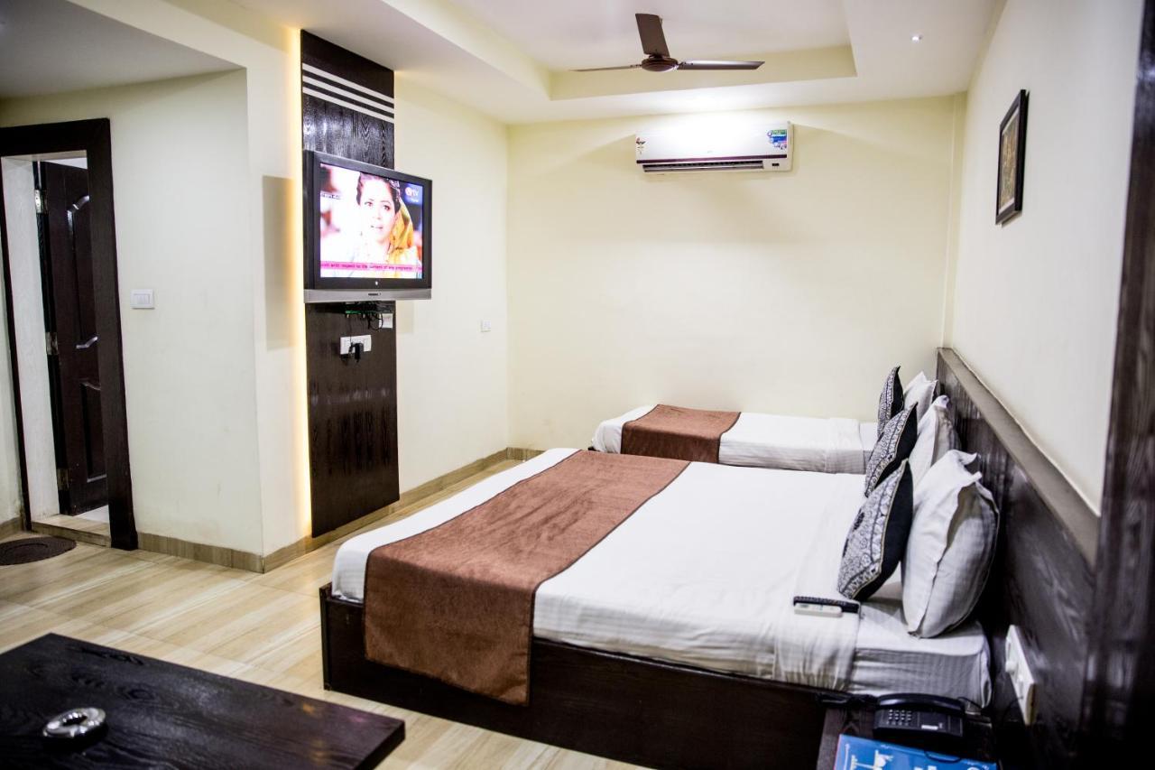 Oyo 2155 Hotel Wardhman Jabalpur Dış mekan fotoğraf